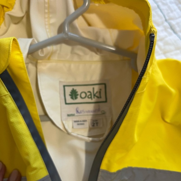 OAKI 2T rain suit BOY or GIRL 2T - Picture 4 of 5